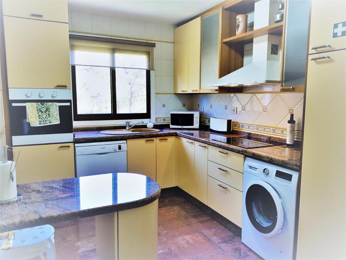 Excellent T2 Apartment With Pools 400M Falesia Beach Albufeira Ngoại thất bức ảnh